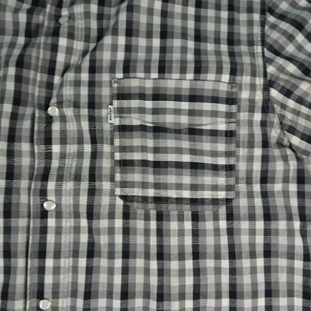 Levi's Black/White Pearl Snap Bup Shirt X-Large